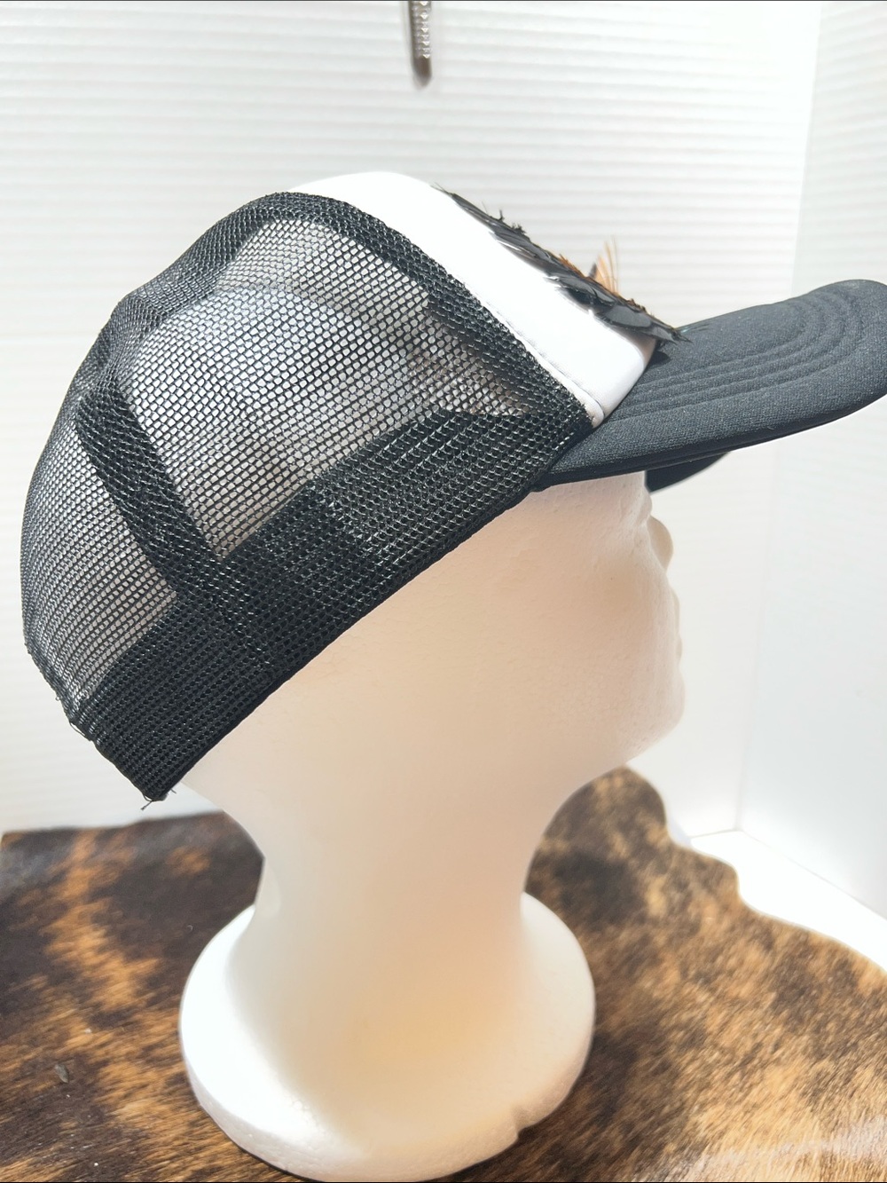 Black & White Trucker Hat with Turquoise Feather Embroidery. $45 retail!! - Picture 3 of 8